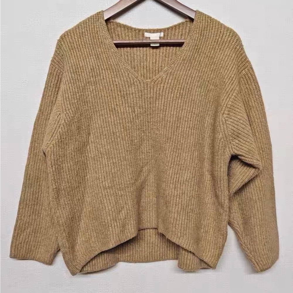 H&M Tan V-Neck Women's Sweater